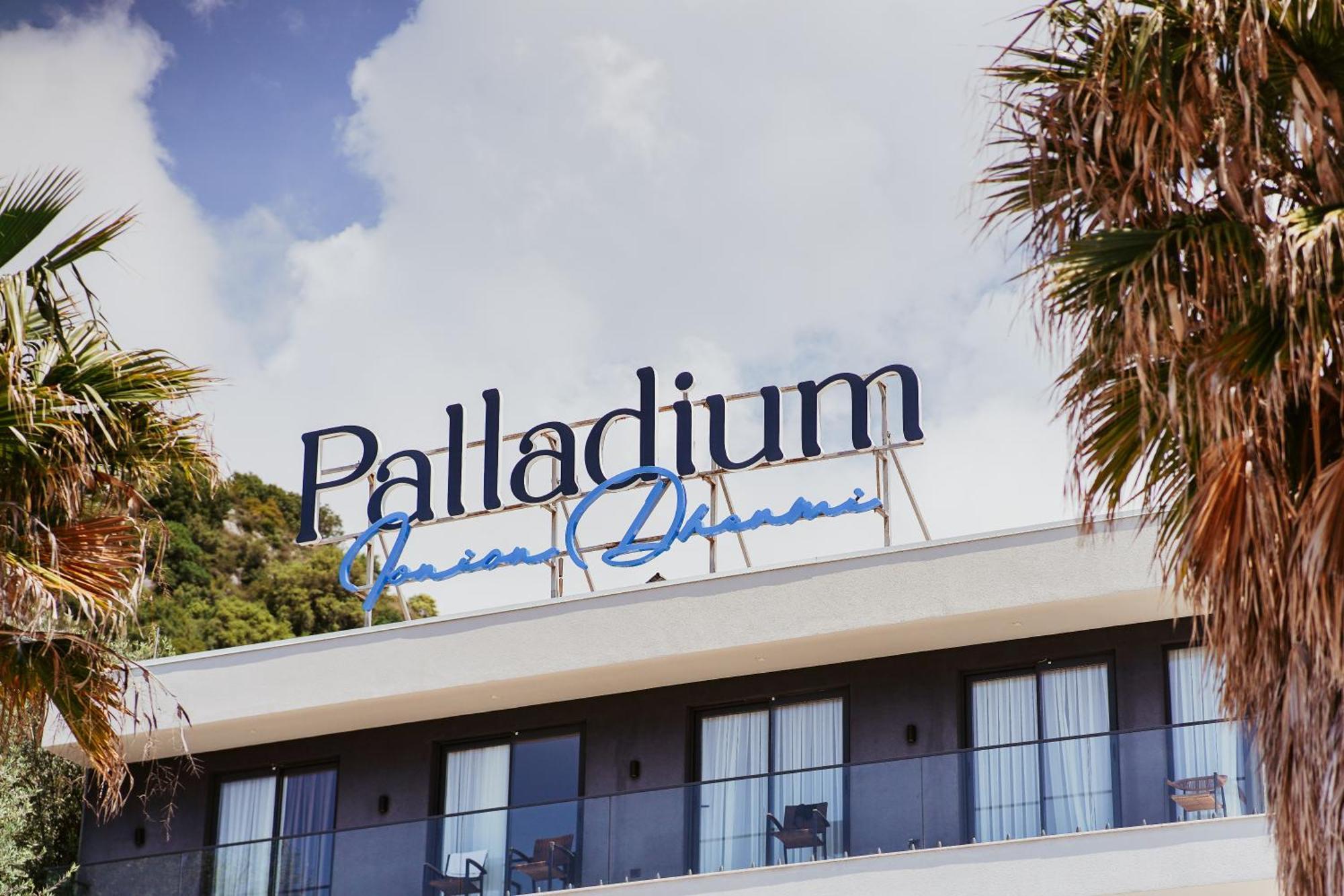 Palladium Beach Hotel- Private Beach Included Dhërmi Eksteriør billede